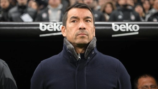 Hollandalı teknik direktör Giovanni van Bronckhorst'tan Beşiktaş'a veda mesajı