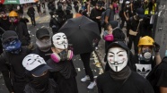 Hong Kong'da göstericilere maske takması yasağı
