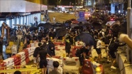 Hong Kong'da maske yasağı protestoları sürüyor