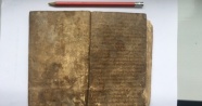 İbn-i Sina'nın İrlanda diline çevrilmiş 'Tıbbın Kanunu' kitabına ait metin bulundu