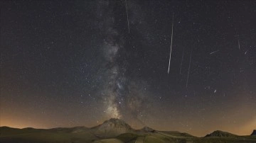 İç Anadolu'nun zirvesi Erciyes'te hafta sonu meteor yağmuru izlenecek