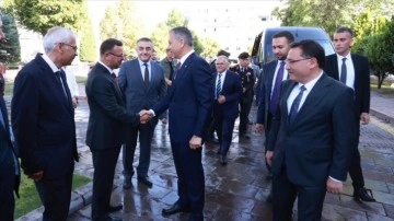 İçişleri Bakanı Yerlikaya, Kayseri'de ziyaretlerde bulundu