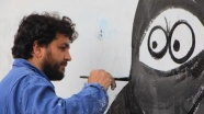 İdlibli grafiti sanatçısı savaşın izlerini fırçasıyla siliyor
