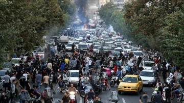 IHR, İran'da ölen gösterici sayısının 476'ya yükseldiğini duyurdu