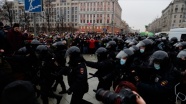 İngiltere&#039;den Rusya&#039;ya &#039;barışçıl gösterilerde gözaltına alınanları serbest bırakın çağrısı