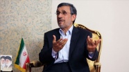 İran'da Ahmedinejad'dan göstericilere destek