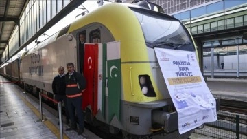 İslamabad-Tahran-İstanbul yük treninin ikincisi Türkiye'ye ulaştı