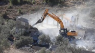 İsrail askerleri Batı Şeria'da Filistinli bedevilerin evlerini yıktı