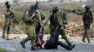 İsrail Batı Şeria'da 34 Filistinliyi gözaltına aldı