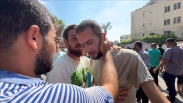 İsrail, Gazze'de alıkoyduğu 16 Filistinliyi serbest bıraktı