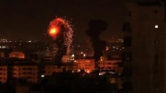 İsrail gece boyunca Gazze&#039;yi vurdu