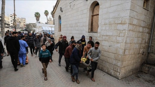 İsrail'in ateşkesi ihlal ederek Gazze'ye düzenlediği saldırılarda 2 Filistinli hayatını ka