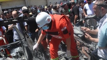 İsrail, Lübnan'ın güneyinde bir araca ve motosiklete hava saldırısı düzenledi