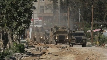 İsrail ordusu Batı Şeria'da Akabe Ceber Mülteci Kampı'na baskın düzenledi