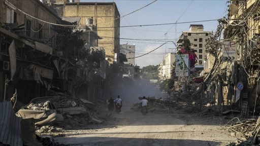 İsrail ordusu, Lübnan'ın güneyindeki Hiyam beldesine saldırılarını yoğunlaştırdı