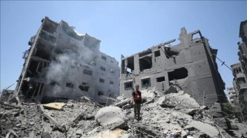 İsrail ordusunun, Gazze'de düzenlediği saldırılarda çok sayıda Filistinli öldü ve yaralandı