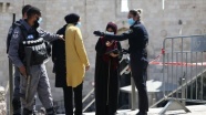İsrail polisi Kovid-19 gerekçesiyle Filistinlilerin Mescid-i Aksa'ya ulaşmalarını engelledi
