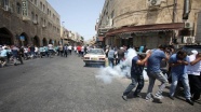 İsrail polisinden Mescid-i Aksa&#039;ya çıkan yollarda cemaate müdahale