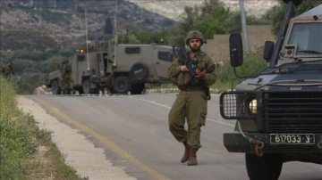 İsrail'de onlarca asker komutanlarının görevden alınmasına tepki göstererek üslerini terk etti