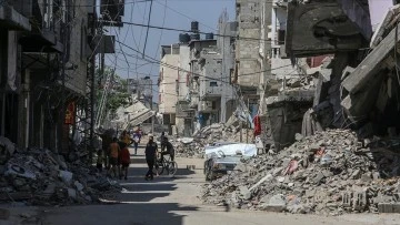 İsrail'in 250 gündür saldırılarını sürdürdüğü Gazze'de can kaybı 37 bin 202'ye çıktı