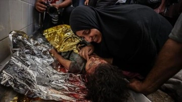 İsrail'in Gazze'de evleri hedef aldığı saldırıda çok sayıda kişi öldü ve yaralandı