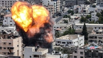 İsrail'in Gazze'nin Refah bölgesine düzenlediği saldırıda 7 kişi can verdi