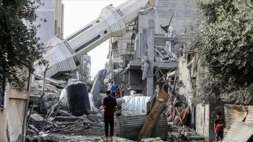 İsrail'in Gazze'ye saldırılarında son 24 saatte 81 Filistinli hayatını kaybetti