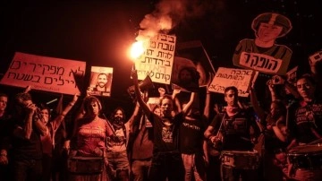 İsrailli yüzlerce gösterici, hükümeti, kuzey bölgesi sakilerini görmezden gelmekle suçladı