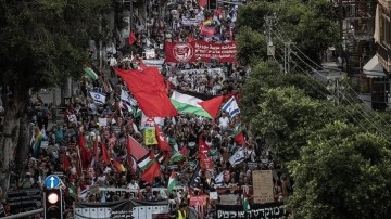 İsrailliler, hükümetin yargı düzenlemesine karşı protestolarını sürdürüyor