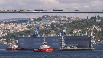 İstanbul Boğazı'nda gemi trafiği güney-kuzey yönlü açıldı