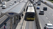 İstanbul'da toplu taşımada yoğunluk gözlendi