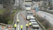 İstanbul&#039;un giriş ve çıkışlarında denetimler devam ediyor