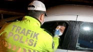 Koronavirüs; İstanbul&#039;un giriş ve çıkışlarında sürücü ve yolcuların ateşi ölçülüyor