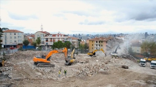 İstanbul'daki Güneş Sitesi, "Yarısı Bizden" ile yenileniyor