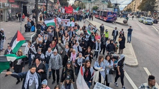 İsveç'te, İsrail'in Filistin ve Lübnan'a yönelik saldırıları protesto edildi