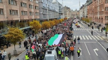 İsveç'te İsrail'in Gazze'ye yönelik saldırıları protesto edildi