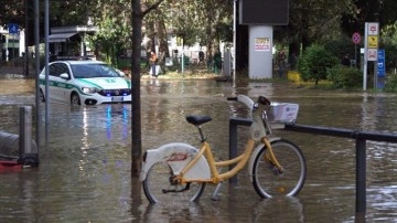 İtalya'da olumsuz hava koşulları sel ve taşkınlara yol açtı