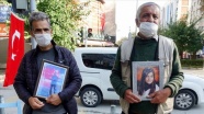 İzmir'de HDP önündeki evlat nöbetine bir baba daha katıldı