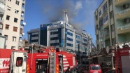 İzmir'de özel hastanede çıkan yangın söndürüldü