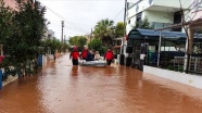 İzmir&#039;de sel sularının tahliyesinin ardından hasar tespit çalışmalarına başlanacak