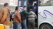 İzmir merkezli FETÖ operasyonunda gözaltı sayısı 118&#039;e yükseldi