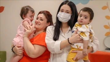 İzmir'de karaciğer yetmezliği yaşayan bebek, teyzesinden yapılan nakille sağlığına kavuştu
