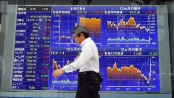Japon Nikkei 225 endeksi 1987'den bu yana en büyük düşüşü kaydetti