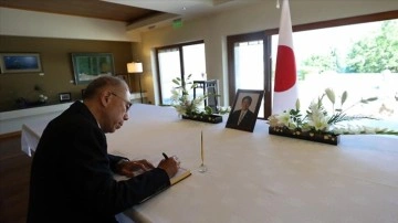 Japonya'nın Ankara Büyükelçiliğinde eski Başbakan Abe Şinzo için taziye defteri açıldı