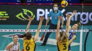 Kadınlar Kupa Voley finalinde şampiyon VakıfBank