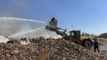 Kahramanmaraş'ta geri dönüşüm fabrikasında yangın çıktı