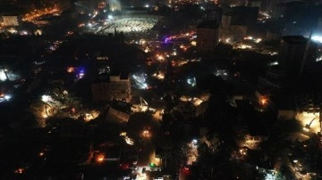 Kahramanmaraş'taki 'can kurtarma' telaşı fotoğraf karesinde