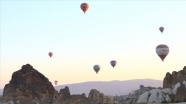 Kapadokya&#039;da sıcak hava balonları &#039;tam kapanma&#039; sürecinin ardından gökyüzünü yeniden kapladı
