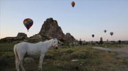 Kapadokya semaları sıcak hava balonlarıyla renklendi