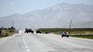 Kapalı yolu açıp teröristlerle toplantı yapmışlar